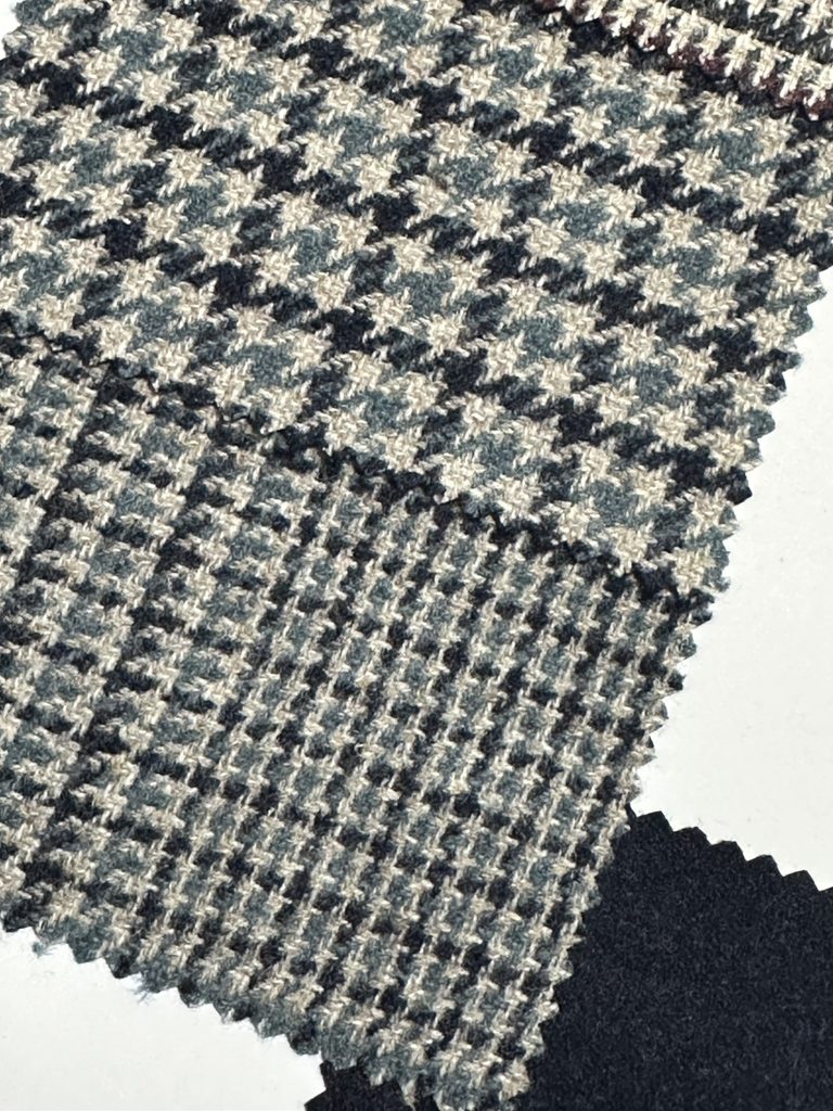micro-houndstooth-blue